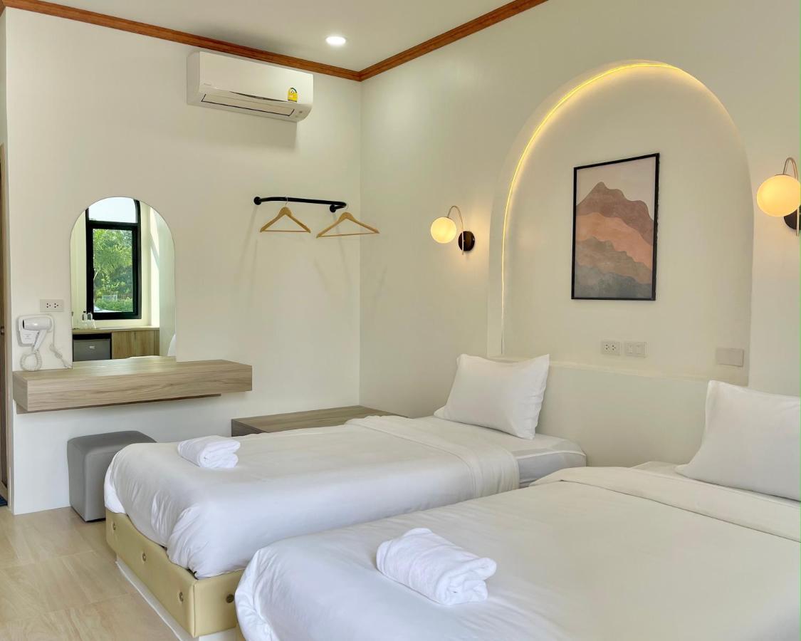 Hotel สต็อกโฮม เขาใหญ่ à Pak Chong Extérieur photo